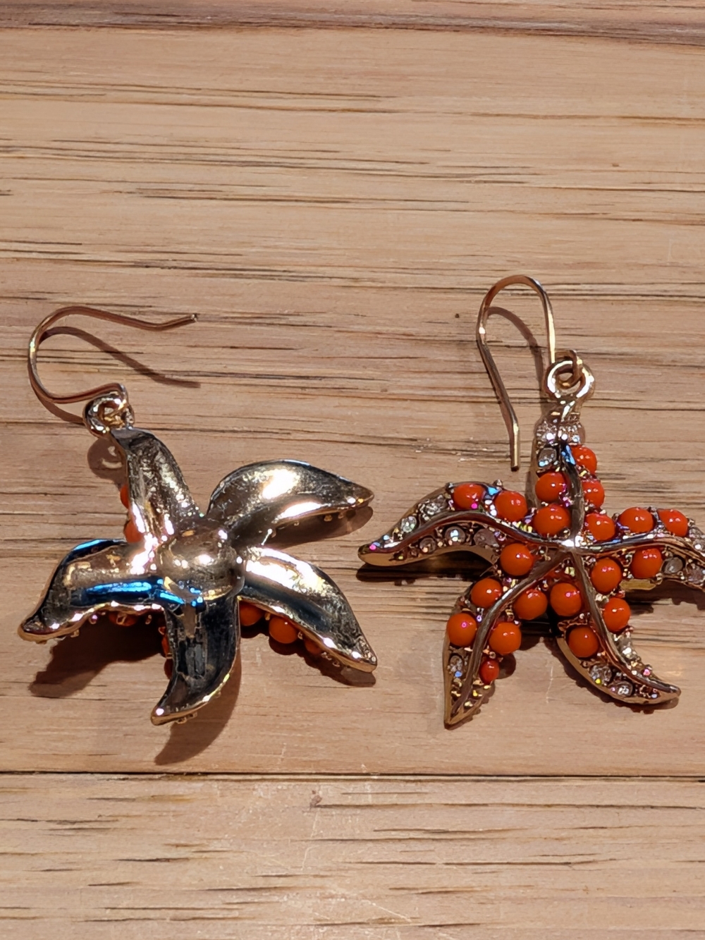 Source Unknown Gold Starfish Drop Earrings with Orange Beads